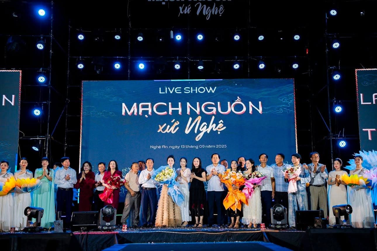 Ảnh liveshow Mạch Nguồn Xứ Nghệ 18