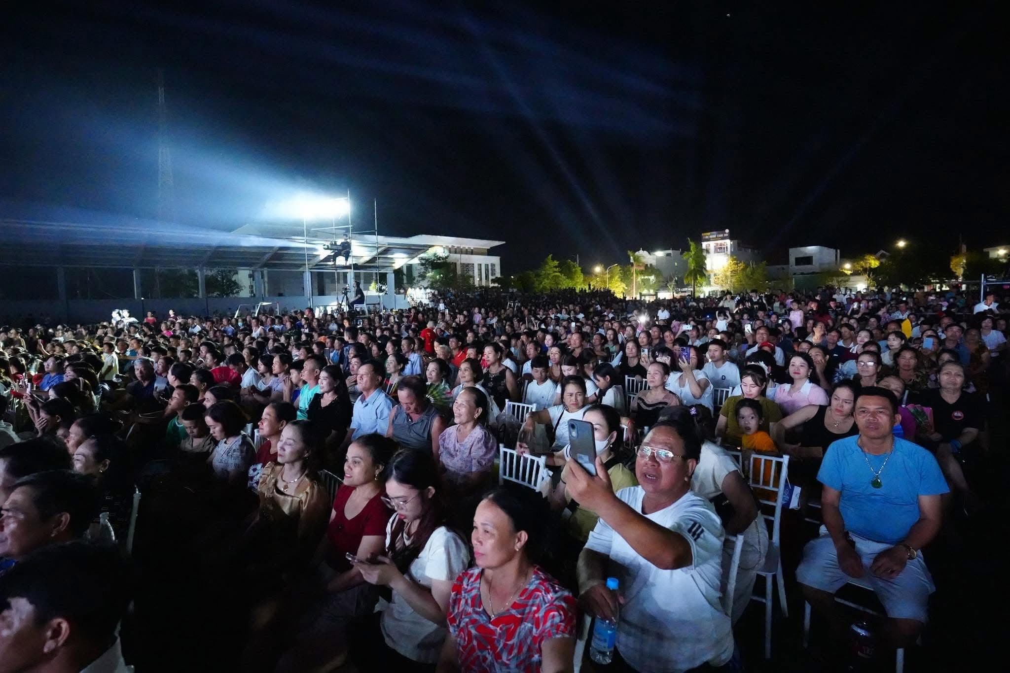 Ảnh liveshow Mạch Nguồn Xứ Nghệ 7
